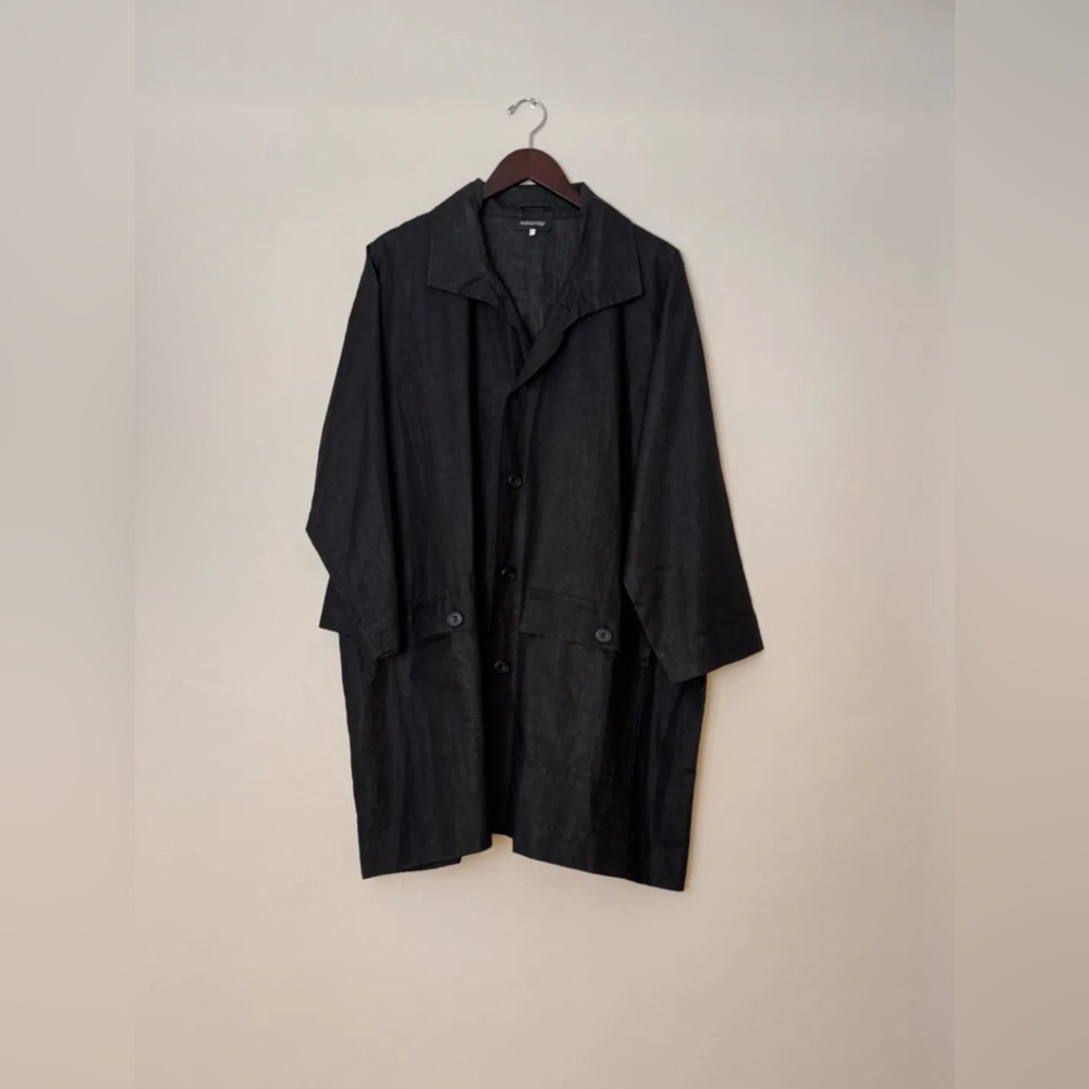 Eskandar Black Boxy Coated Linen Jacket